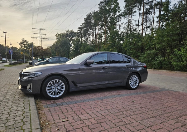 BMW Seria 5 cena 235000 przebieg: 73000, rok produkcji 2020 z Warszawa małe 121